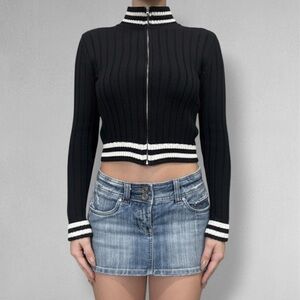 BDG Mock Neck Knit Stripped Navy Zipup